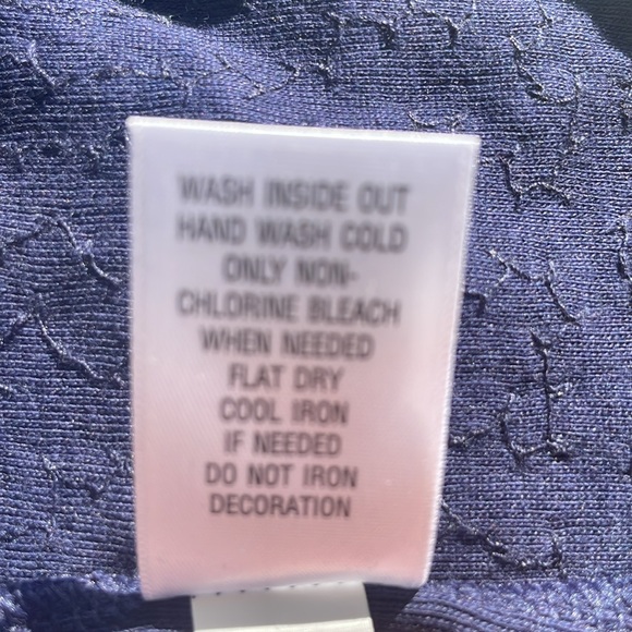 Apt 9 sequined tank size L - Picture 6 of 7